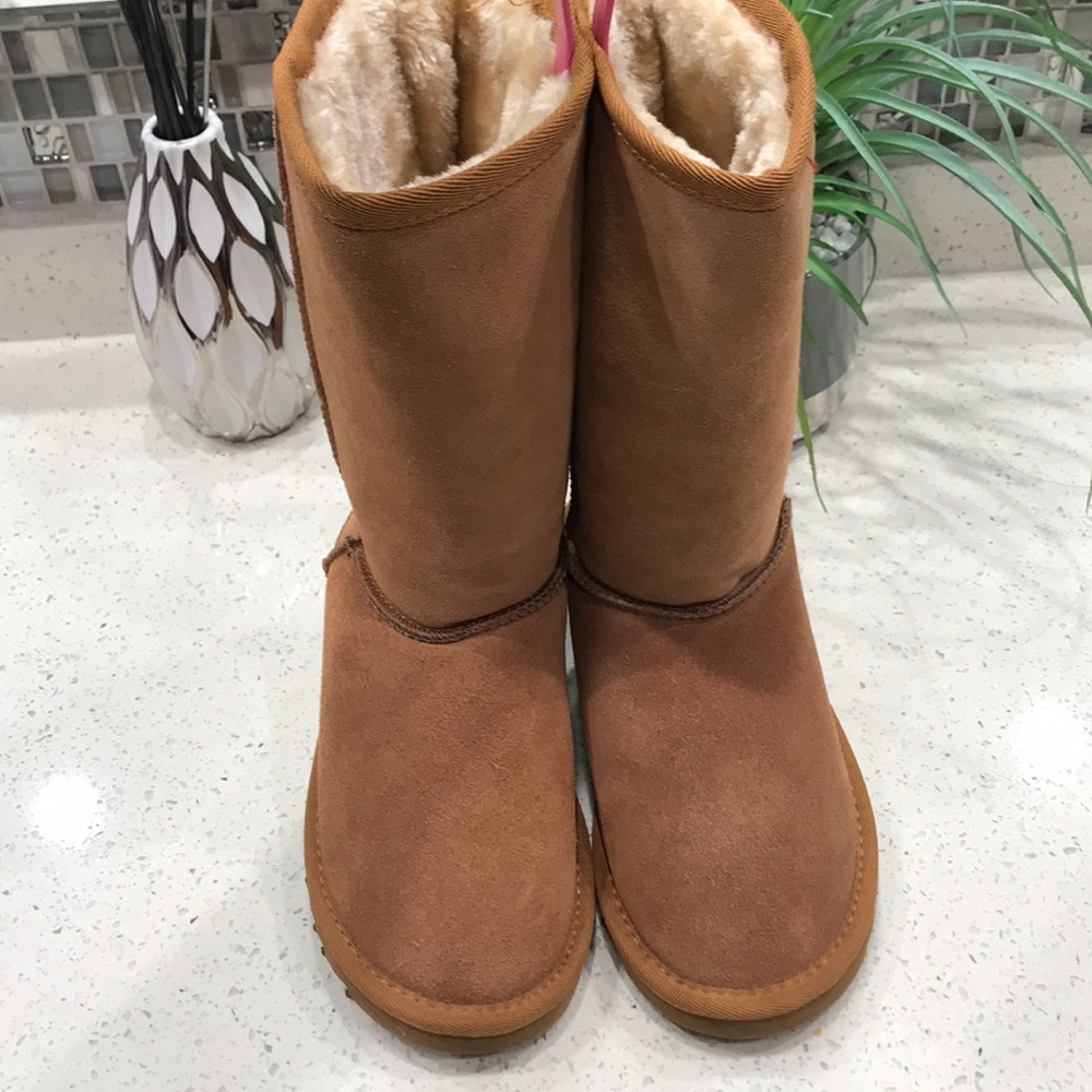 UGG BOOTS 👢